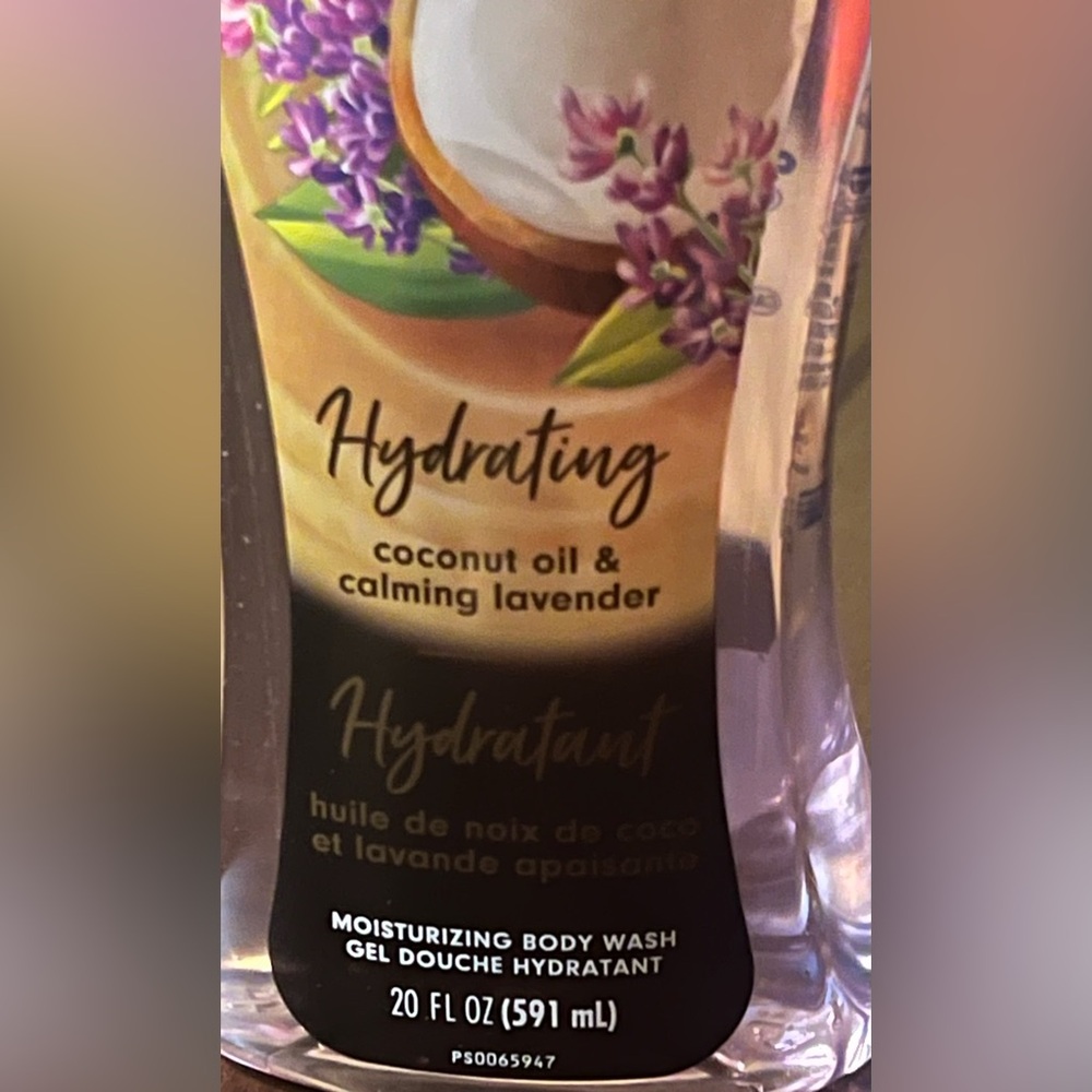 Softsoap Macadamia Oil & Soft Peony + Coconut Oil & Calming Lavender Body Washes - Picture 3 of 6